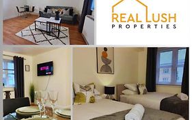 Real Lush Properties-1 Bed Greenwich Apartment, London, Sleeps 6